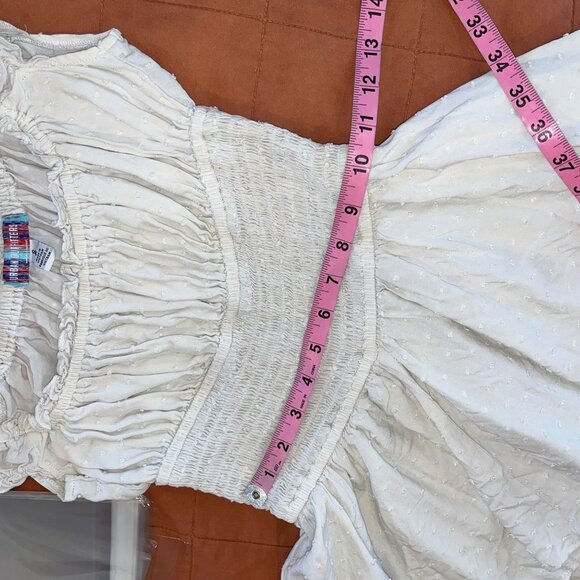 Urban Outfitters Cream Ruffle Smocked Romper ROMantic SmalL S WOMENS - Picture 8 of 10